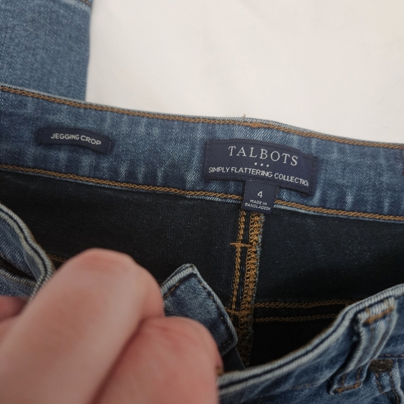 Talbots Simply Flattering Collection Cropped Jeggings! - Picture 3 of 7